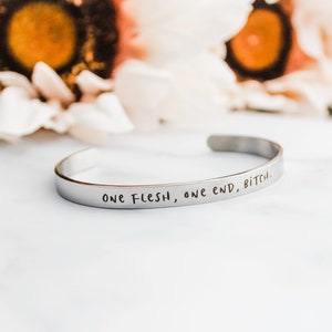 One Flesh One End Bracelet | Skull Bracelet | Bookish Jewelry | Gideon The Ninth | Locked Tomb | Book Bracelet | BookTok | Bookish Jewelry