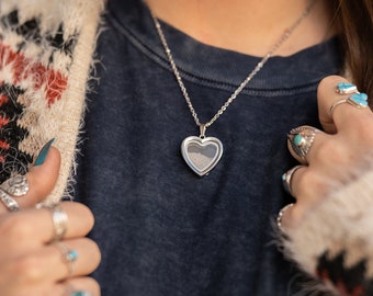 Heart Urn Necklace | Cremation Dust Pendant | Clear Glass Urn Locket Jewelry | Memorial Necklace | Fillable Necklace | Ash Jewelry | Sand