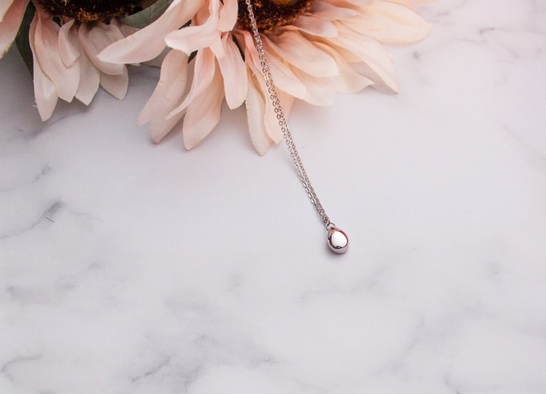 Cremation Urn Necklace, Tiny Teardrop Urn Jewelry, Cremation Dust Ash Necklace, Memorial Jewelry, Cremains Necklace, Jewelry For Ashes Silver Steel