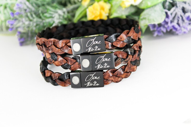 Personalisiertes Lederarmband, Handschrift Schmuck, Erinnerung, Trauzeugen Geschenk, Fingerabdruck Manschette, geflochtenes Leder, individuelles Armband, Hochzeit Bild 5