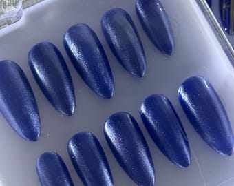 Midnight Pearl Press-On Nails – Blue Chrome, Almond & Oval Shapes (Reusable)
