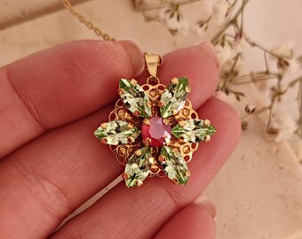 Anastasia Engraved Together In Paris Necklace VINTAGE CHRYSOLITE M