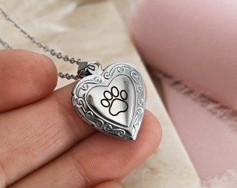 Dog Cat Paw Print Locket Necklace, Personalized Pet Heart Locket Necklace, Pet Photo Locket Pendant