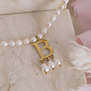 Anne Boleyn Tudors Initial Necklace, Anne Boleyn Freshwater Pearls Choker, Historical Jewelry, Initial Necklace with Pearls