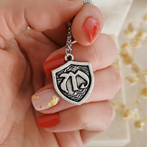 Hope Mikaelson Trio Necklace Wishbone Mikaelson Crest Crescent Etsy