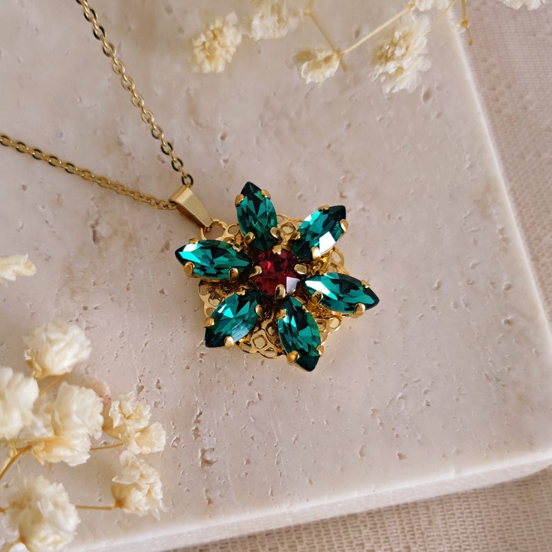 Anastasia Engraved Necklace Together in Paris Aurora Light Emerald M image 7