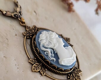ネックレス・ペンダント Brass Plate Med Cameo Necklace il_340x270.4339988336_q4ln.jpg