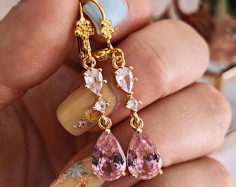 Regency Teardrop Ohrringe: Blush Rosa Kristall Ohrringe Vergoldet // EDWINA