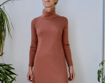 Vintage Ports International Turtleneck Dress