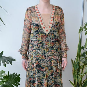 Vintage 1920s Silk Flutter Dress: Beaded V-Neck Floral Crepe