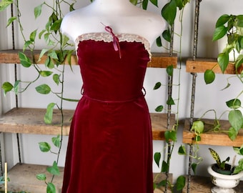 Vintage Seventies Burgundy Samt trägerloses Wackelkleid - Größe 9