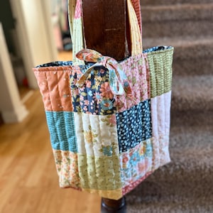 Quilted Patchwork Tote Bag with Floral Prints | Handmade Fabric Tote with Bow | Reusable Market Bag | Cottagecore Quilted Bag