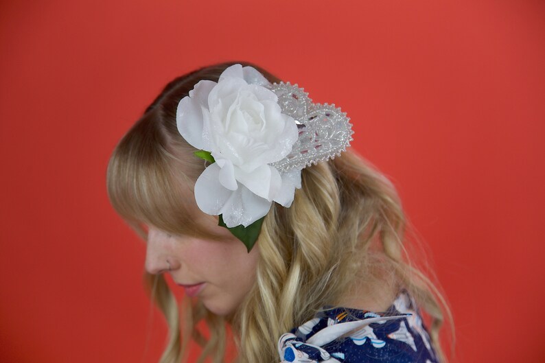large white hair flower