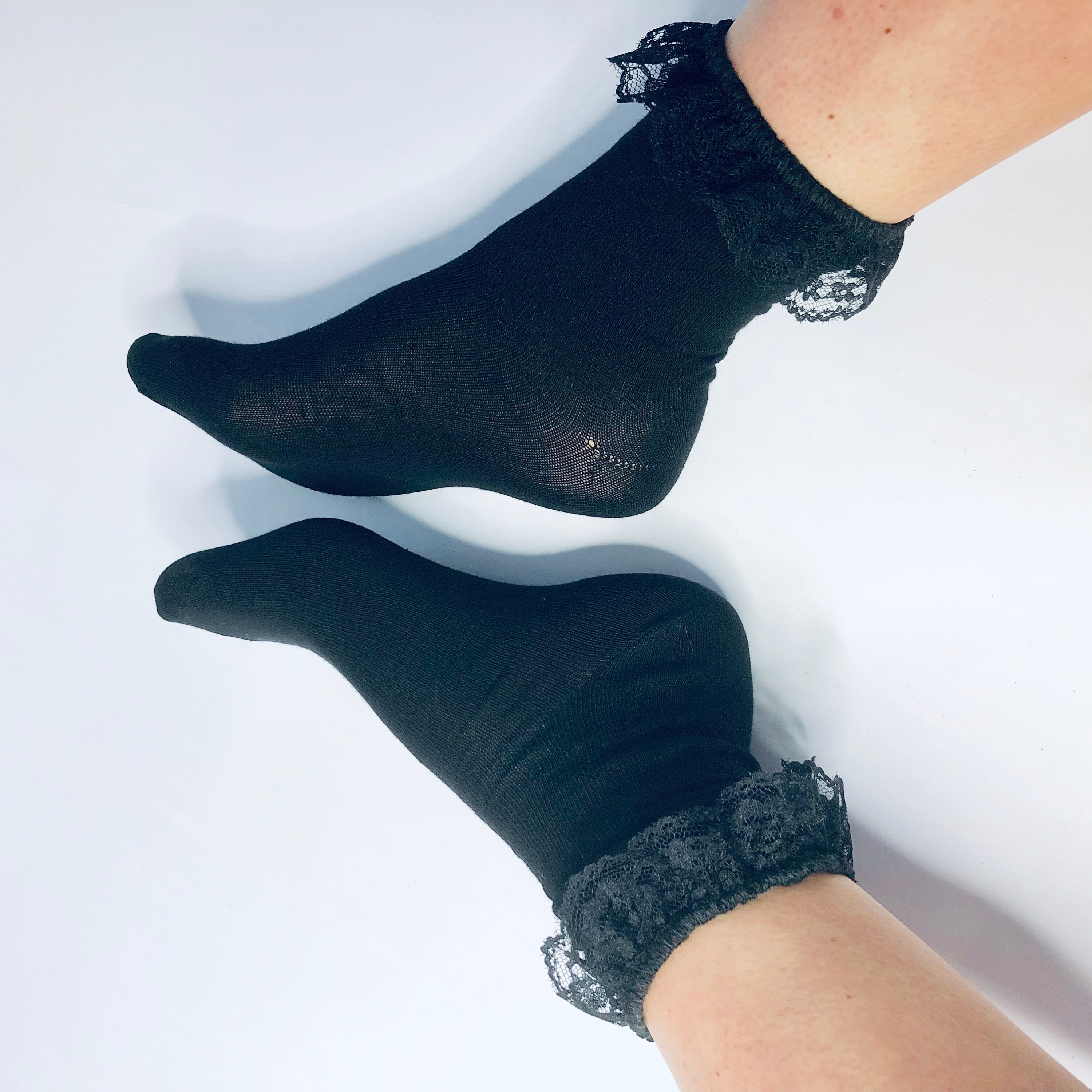 knee high black lace socks
