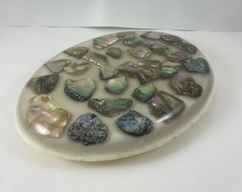 Abalone trivet plant stand white clear resin glitter mother pearl shells hot pot retro beach house kitchen Ocean beach house decor 60s 70s