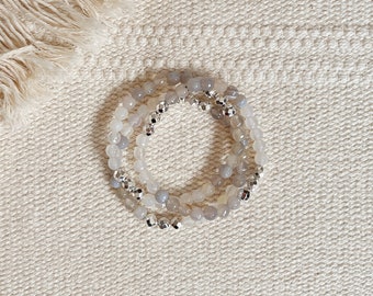Manifestation Bracelet || White Grey Agate Hematite || Neutral Silver || Healing Crystals || Zen Gems || Mala Beads Energy
