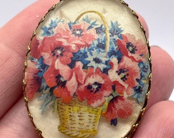 Vintage Floral Basket Dress Clip | Gold-Tone Oval Sweater Clasp