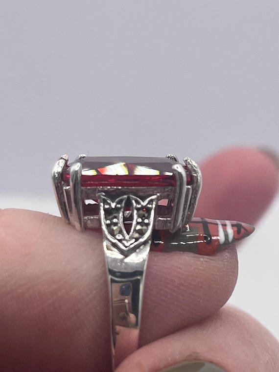 Vintage Sterling Silver Ring with Ruby Red Gem - image 2