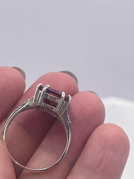 Vintage Sterling Silver Ring with Ruby Red Gem - image 5