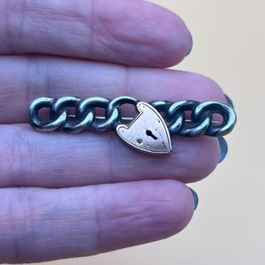 Antique Victorian Sterling Silver Heart Padlock Brooch – Curb Link Chain Bar Pin