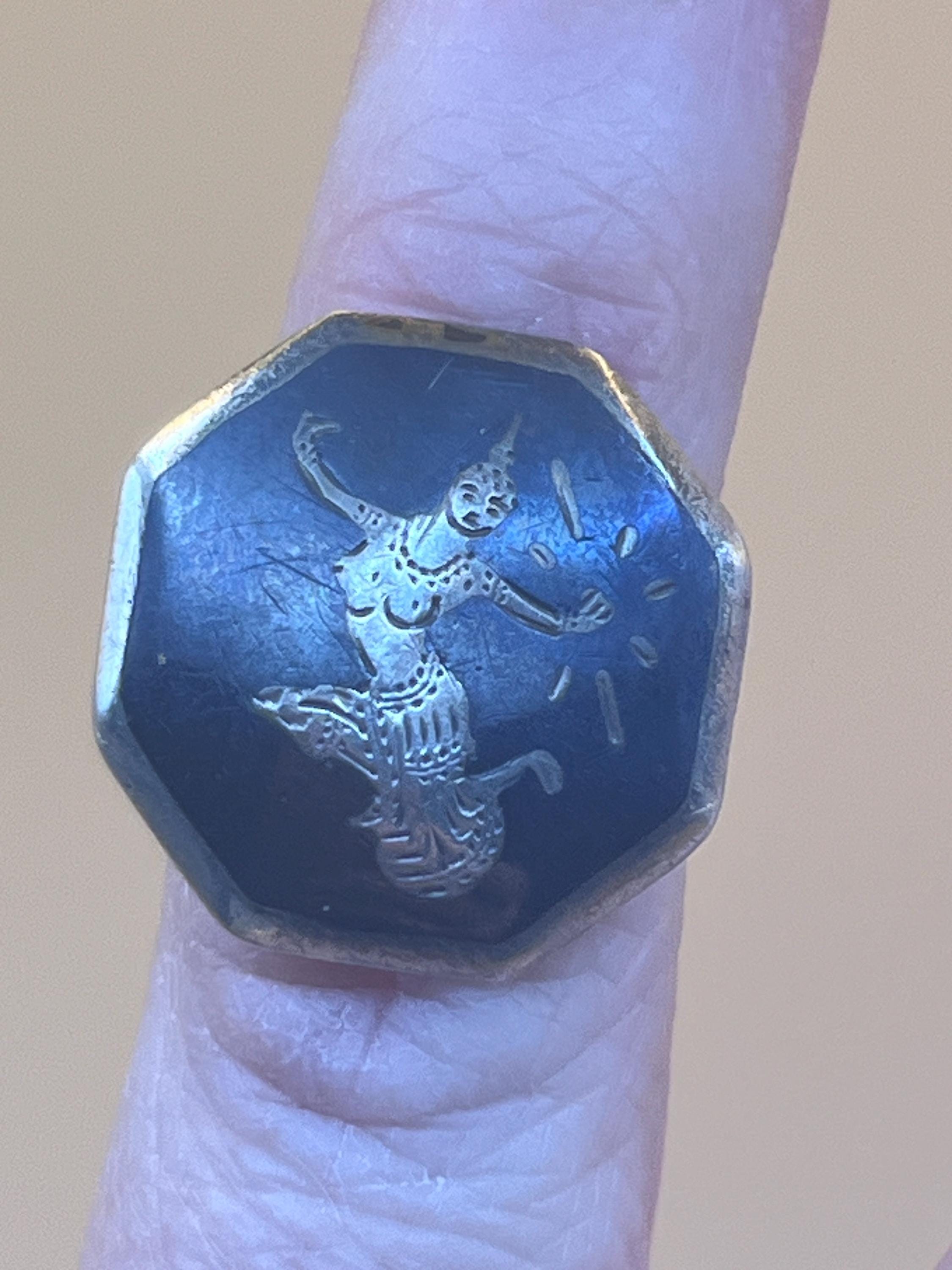 Siam Sterling Ring - Etsy
