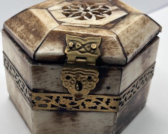 Vintage Hand Carved Camel Bone Octagonal Box, Brass Inlay Trinket Keepsake Storage