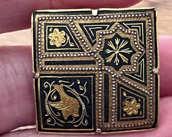 Vintage Toledo Damascene Brooch – Black Gold Square Pin Victorian Revival