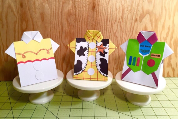PDF Tutorial for Toy Story Shirt Favor Box with Printable Woody, Jessie and Buzz (front patterns) INSTANT DOWNLOAD Il_570xn