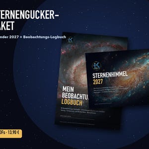 Pu&ograve; includere: Un pacchetto digitale che include un calendario 2027 intitolato STERNENHIMMEL e un diario di osservazione intitolato MEIN BEOBACHTUNGS-LOGBUCH. Entrambi gli articoli presentano immagini di galassie su sfondo scuro con testo bianco e un logo.