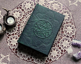 Cthulhu diary grimoire book of shadows - A5 medium size 22x16 cm - wicca pagan diary magic mirror book grimoire bos blank pages witch spell