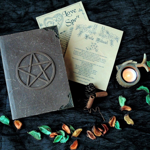 Book of Shadows with pentacle symbol - MEDIUM size 22x16 cm - 500 pages - screws removable pages - wicca spells rituals witch diary