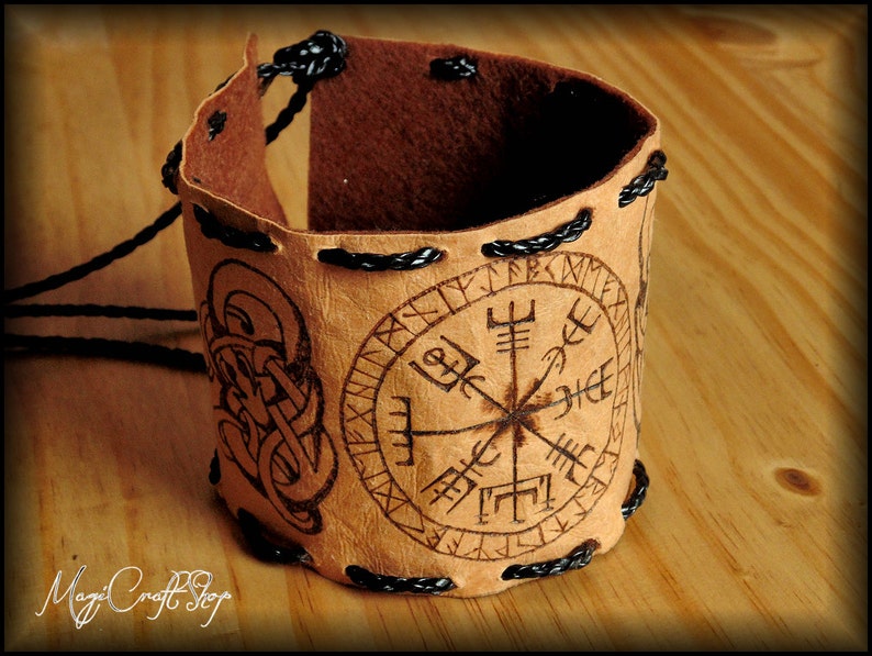 NORSE BRACELET para brazo o muñeca con vegvisir y decoraciones, para hombre y mujer, totalmente hecho a mano y personalizable imagen 1