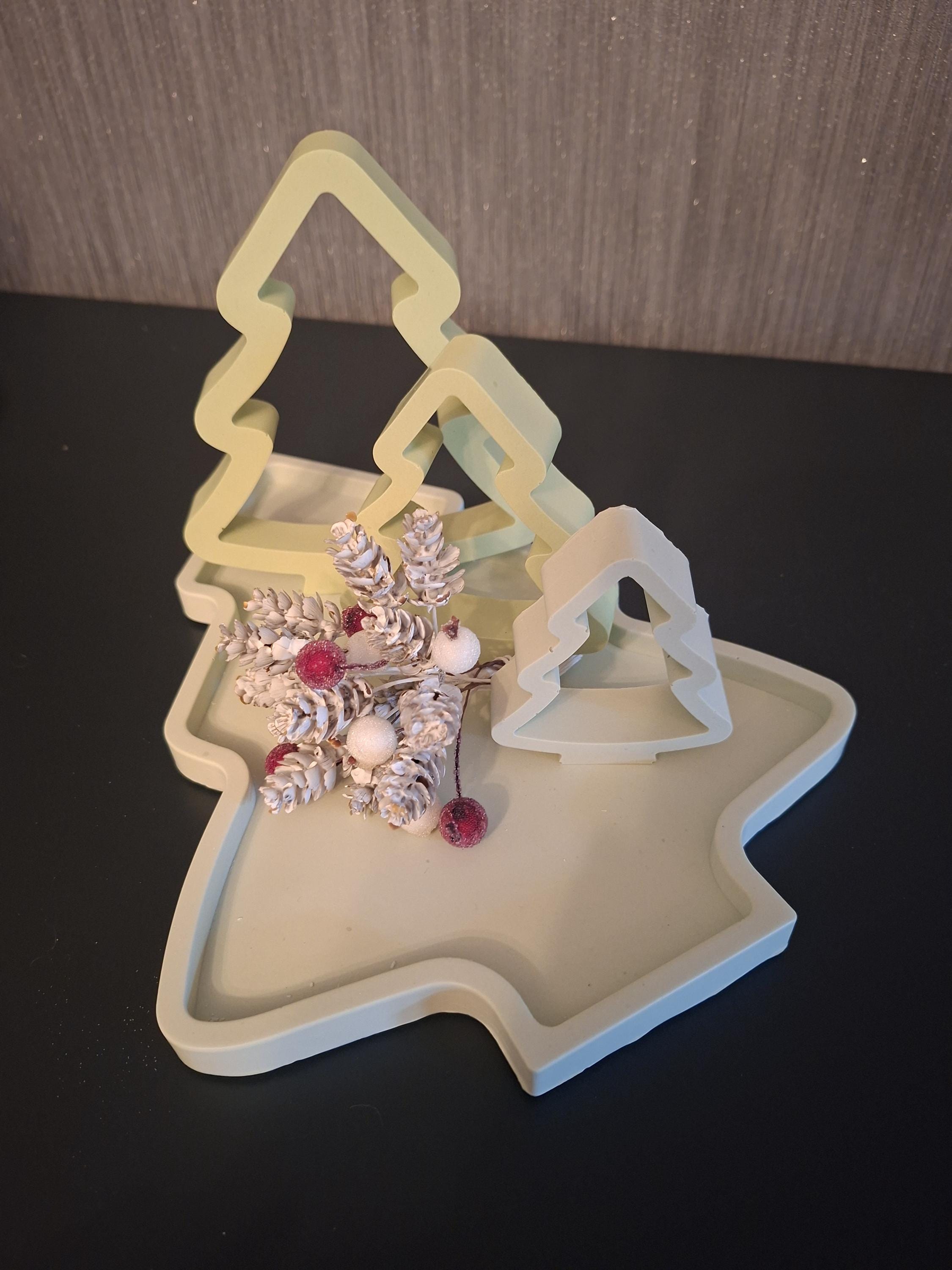 Eco-Resin Christmas Tree Centrepiece Set with Tray and Three Freestanding Trees, Custom Colours (Scotland)