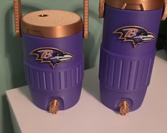 Dosenkühler für Wasserspender, passend für Standard- und Slim-Dosen. Farben und/oder Logo wählbar.