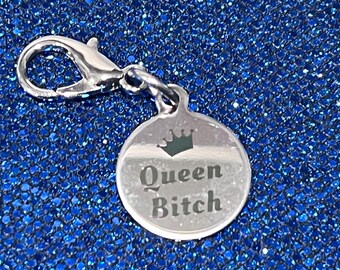 Queen Bitch huisdierkraagbedel, tashanger, ritstrekker - lasergegraveerd