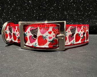 Hondenhalsband chocolade aardbeien, hondenhalsband voor Valentijnsdag