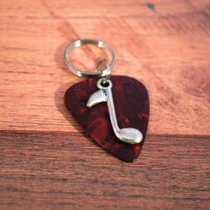 Guitar Pick Keychain, Guitar Picks, Guitar Pick, Music Key Chain, Guitar Key Chain, Guitar Pick Jewelry, Pick Jewelry, Pick Key Chain