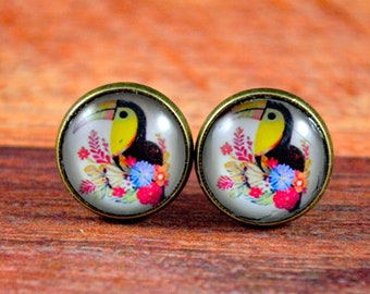 Toucan Studs, Toucan Earrings, Toucan Posts, Tropical Studs, Tropical Earrings, Tropical Bird Stud, Fun Stud Earrings, Stud Earrings