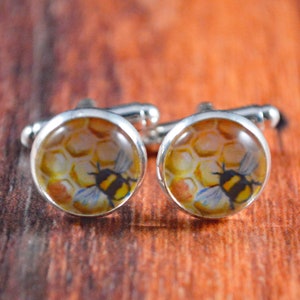 Bee Cufflinks, Bee Cuff Links, Honey Bee Cuff Link, Insect Cufflinks, Insect Cuff Link, Bee Gift for Men, Groomsmen Gift, Bee Groomsmen
