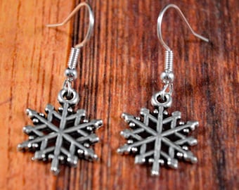 Snowflake Earrings, Snowflake Jewelry, White Snow, Christmas Jewelry, Snowflake Jewelry, Christmas Earrings, Snow Jewelry, Winter Earrings