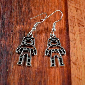 Astronaut Earring, Astronaut Jewelry, Spaceman Earrings, Spaceman Jewelry, Astronaut Gift, Space Gift, Space Jewelry