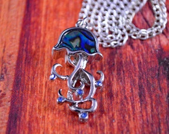 Jellyfish Pendant, Jellyfish Jewelry, Jellyfish Gift, Ocean Jewelry, Jellyfish Necklace, Tentacle Necklace, Tentacle Jewelry, Cute Jellyfish