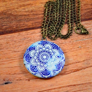 Mandala Locket, Mandala Jewelry, Mandala Necklace, Zen Necklace, Zen Locket, Boho Locket, Bohemian Locket, Blue Mandala Locket, Cute Mandala