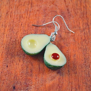 Avocado Earrings, Avocado Jewelry, Avocado Gift, Cali Earrings, Cali Jewelry, Cali Gift, Gift for Cali, Crazy Food Gift, Cute Food Gift