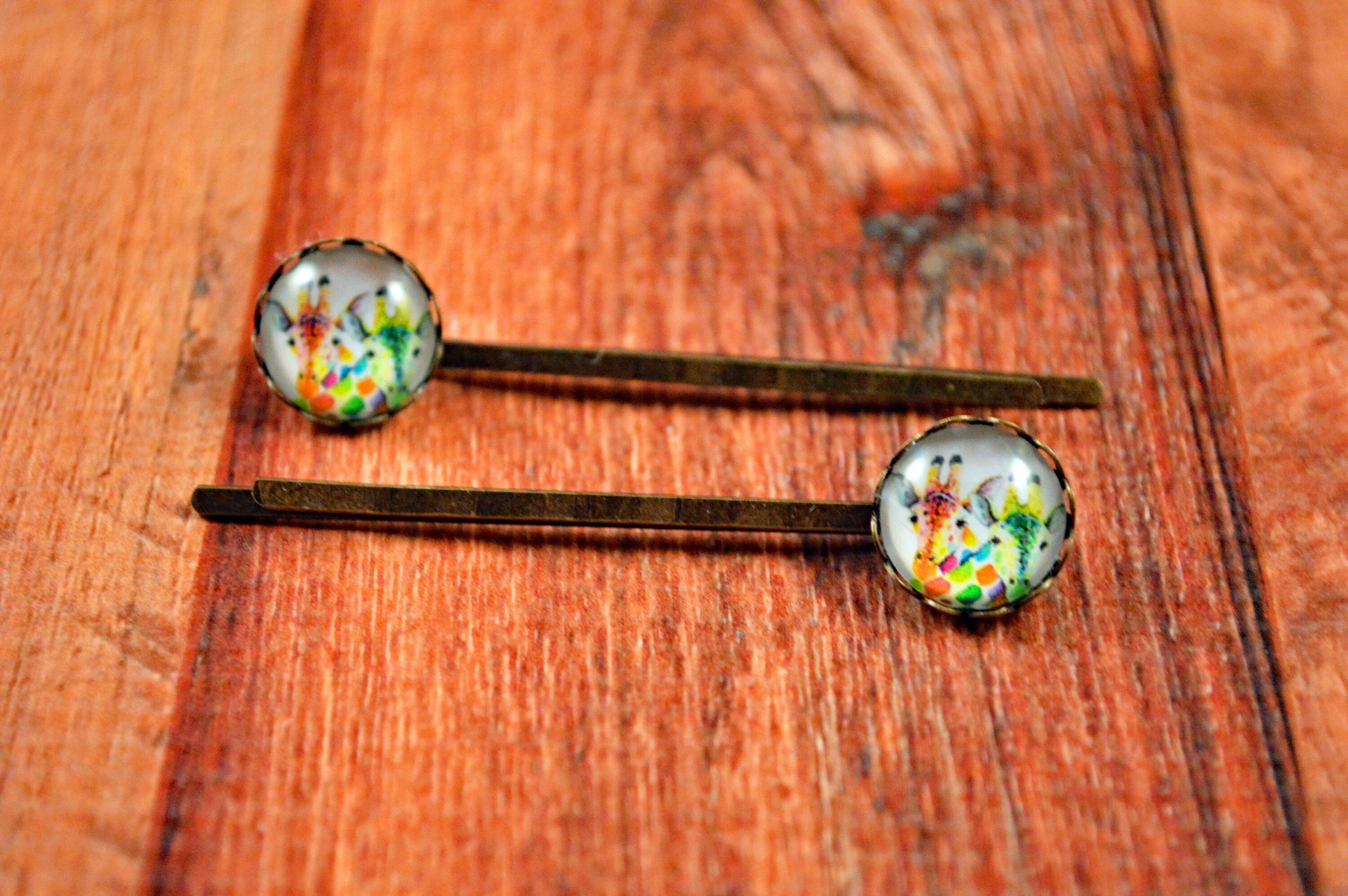 Giraffe Pins, Giraffe Bobby Pins, Giraffe Jewelry, Giraffe Hair Pin, Safari Pins, Safari Hair Pins, Cute Giraffe Gift, Giraffe Gift