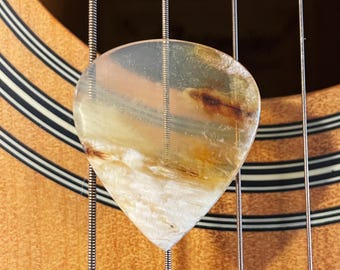 Púa de guitarra de cuerno de cebú rara, 1.5 estándar - Color calico premium - De mi colección personal