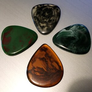 Set of 2 Resin Guitar Picks 351 2mm Like Casein Guitar Picks Free Shipping image 1