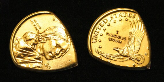 Usa Eagle Gold Dollar Coin Guitar Pick For Acoustic And Electric Guitar Bass Mandolin Ukulele Dulcimer