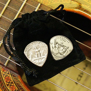 YEAR & STATE Gift Set of 2 Coin Guitar Picks Made in Nashville For Acoustic and Electric Guitar, Canjo, Ukulele, Mandolin, Banjo, Dulcimer image 4