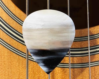 Púa de guitarra de cuerno de cebú rara, 1.25 estándar - Color calico premium - De mi colección personal
